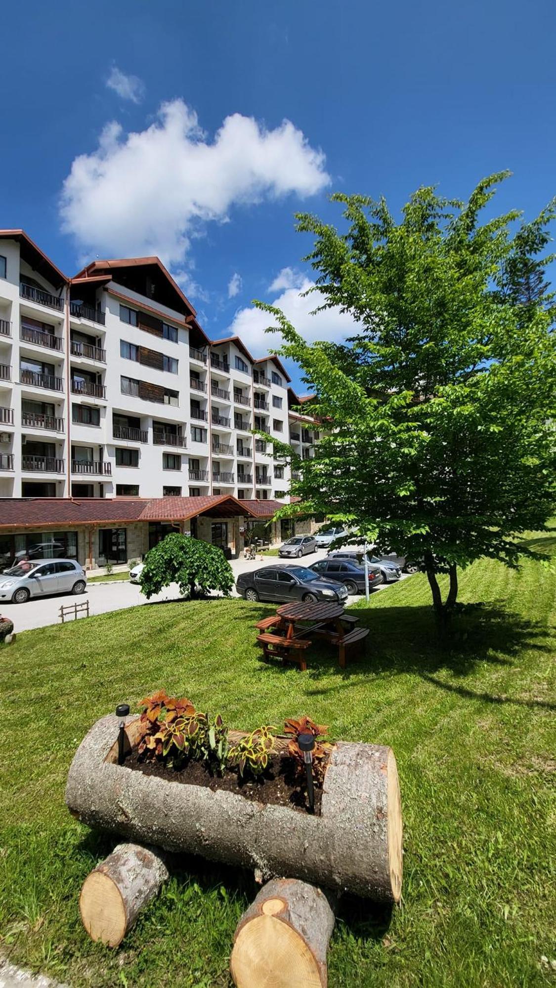Premium In Gardens Complex Apartment Borowez